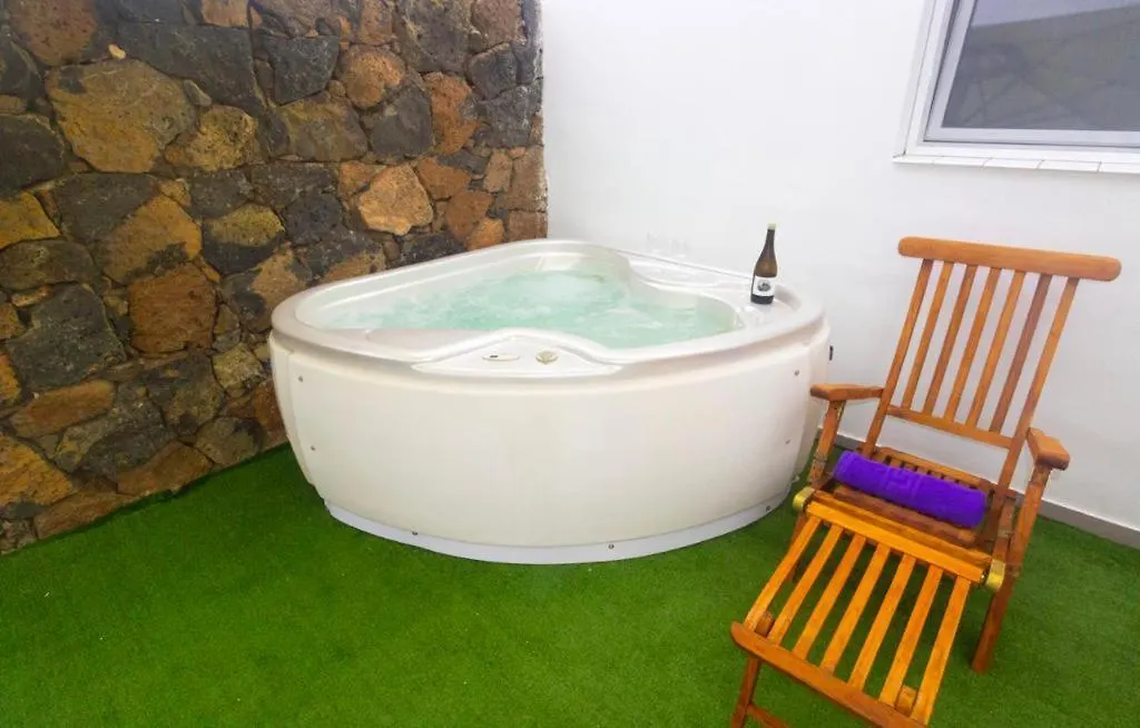 Luxury Suite Volcan I Mácher 0*,  Spagna